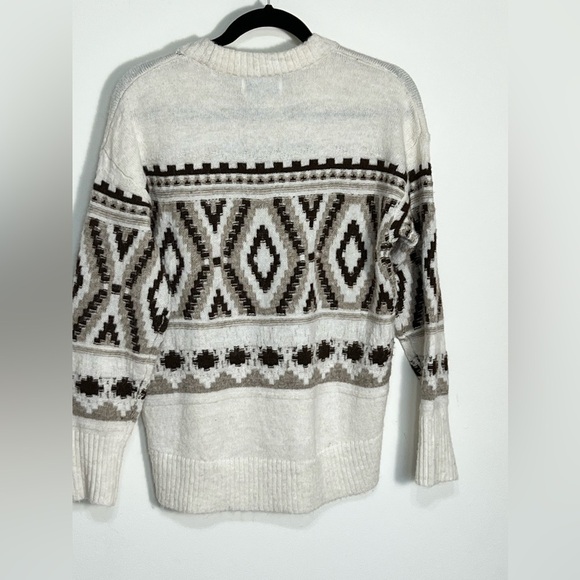 Old Navy Women Sweatshirt Ivory Cream Aztec Fair Isle Knit Pullover Extra Small - Picture 5 of 9
